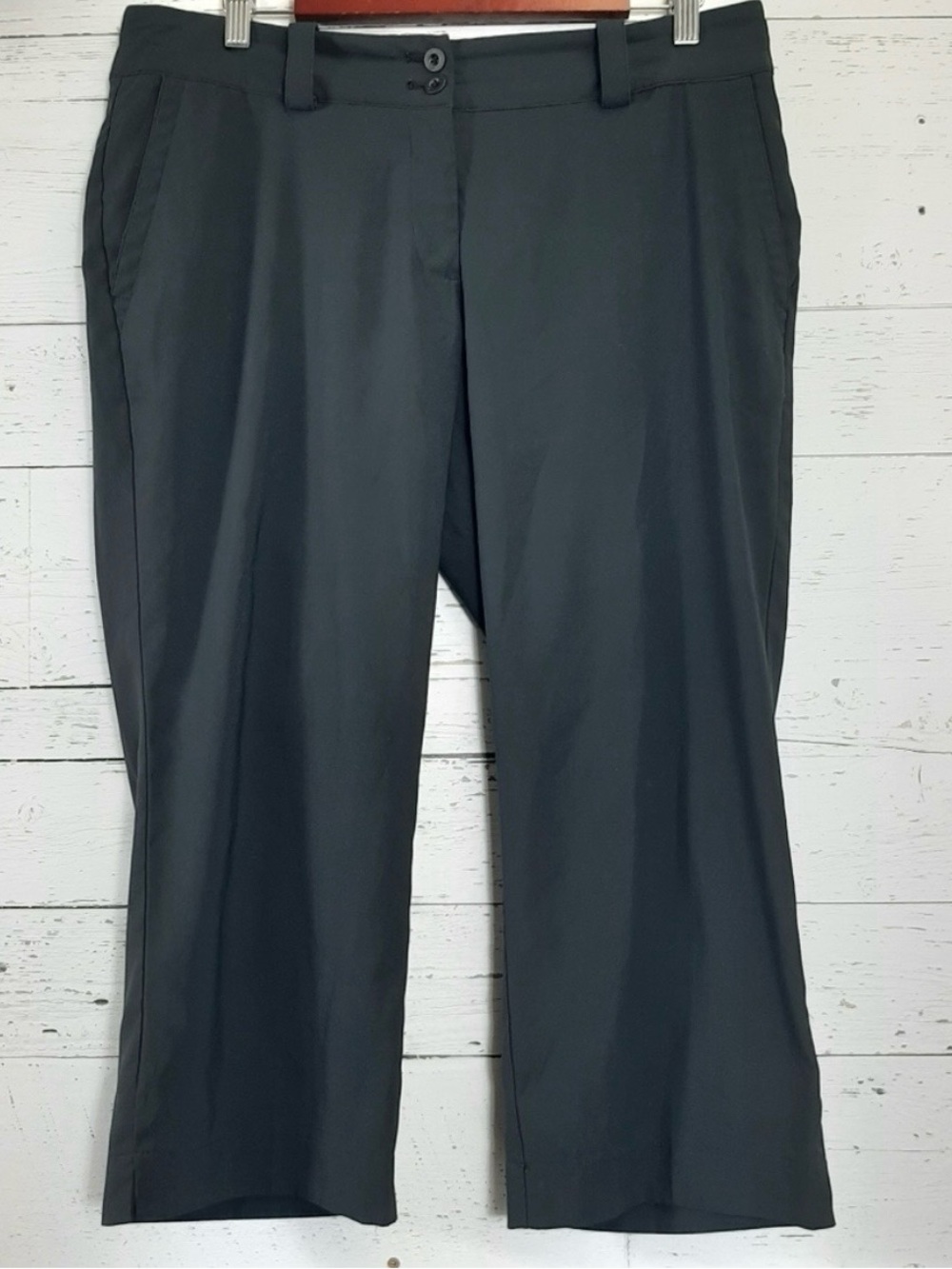 Nike Women’s Black Golf Dri-Fit Cropped Pants